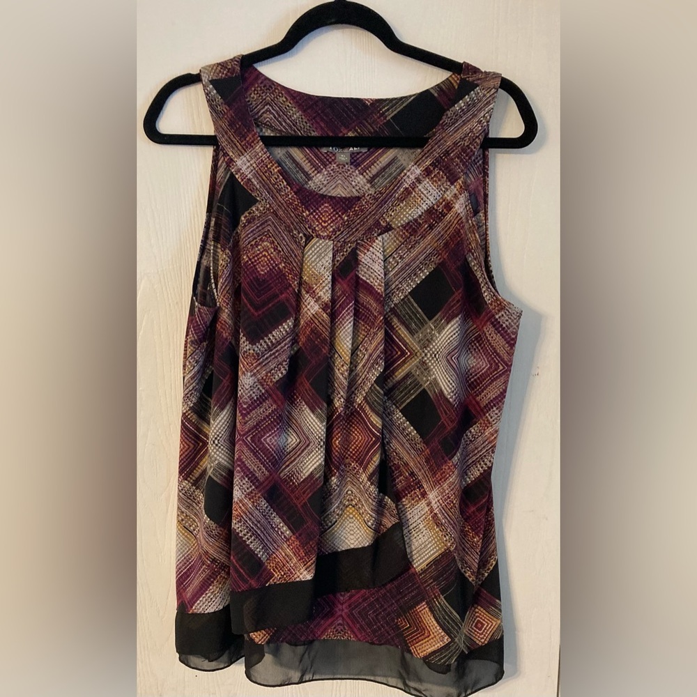 Roz & Ali Red Brown Sleeveless Pleated Blouse